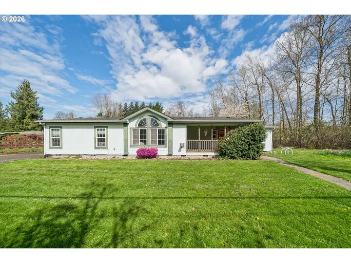 Property Photo:  609 NE South Shore Rd  OR 97211 