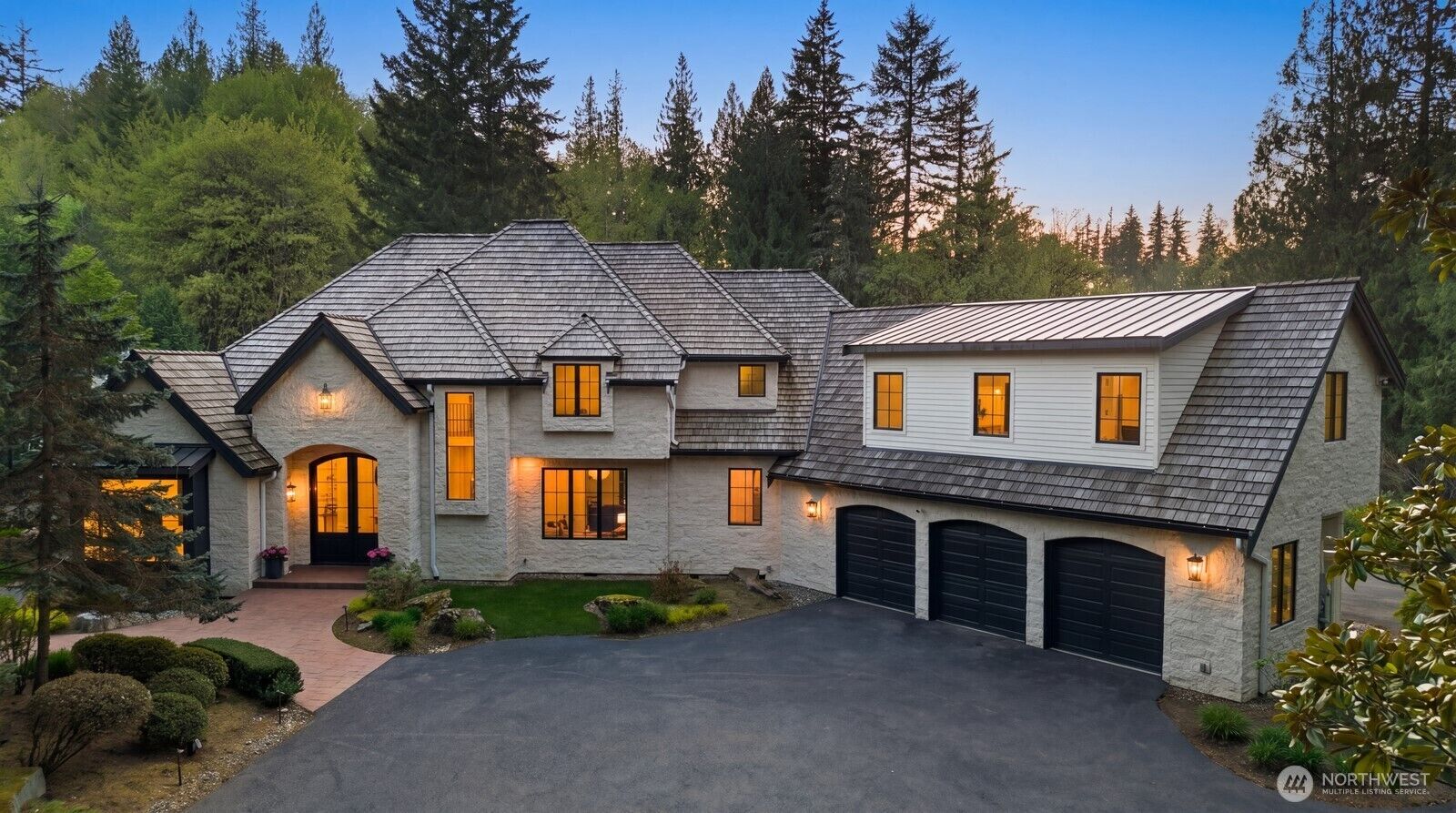 Property Photo:  5419  247th Place SE  WA 98029 