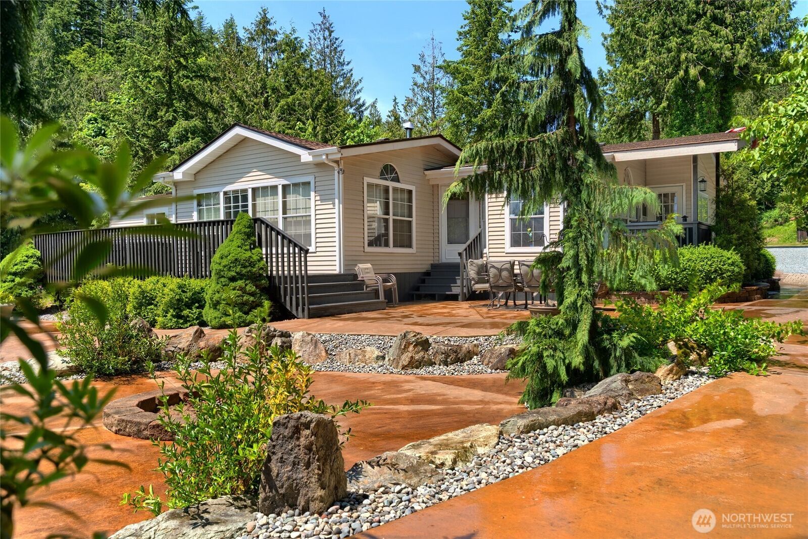 Property Photo:  20935  Rocky Ridge Lane  WA 98284 