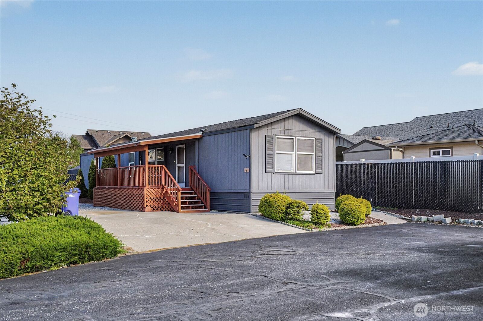Property Photo:  1608 N Western Ave 25  WA 98801 