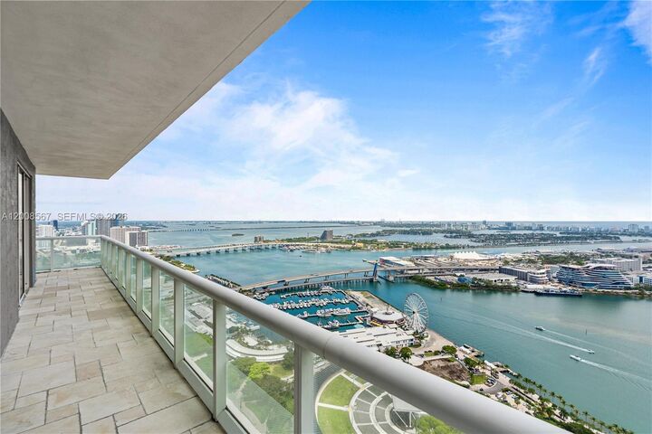 Property Photo:  50 Biscayne Blvd 5402  FL 33132 
