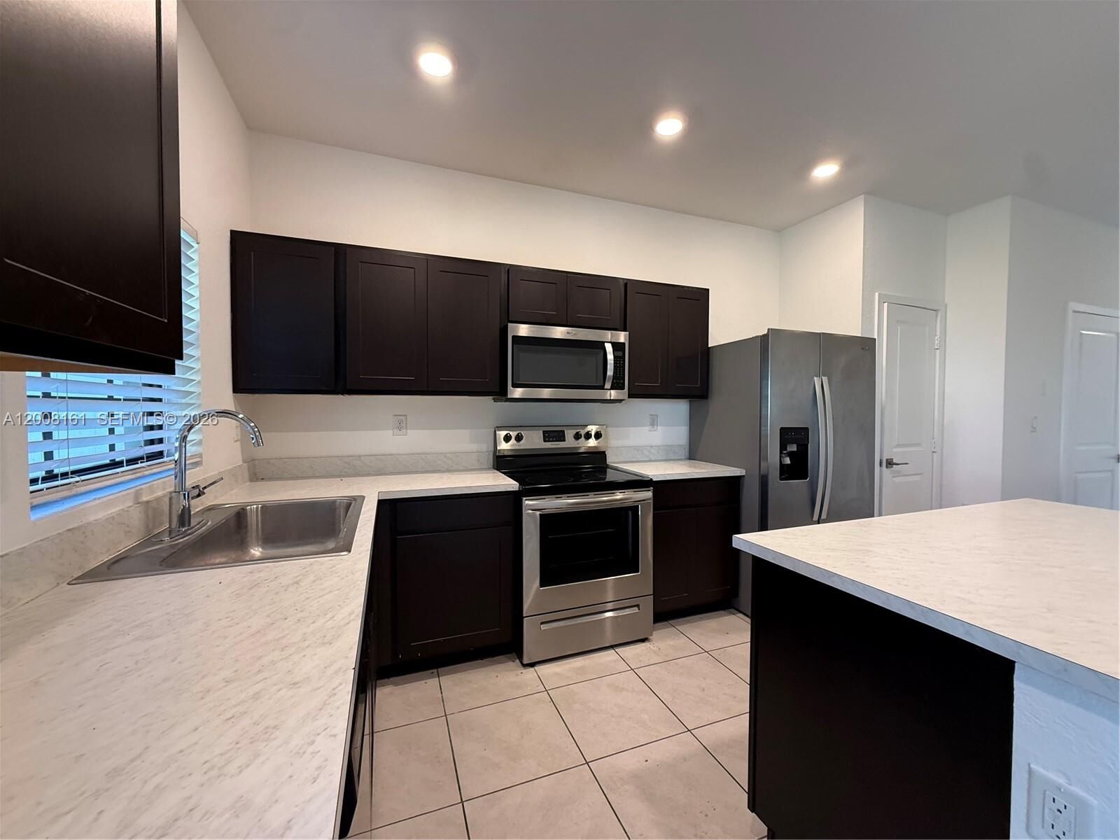 Property Photo:  731 SW 11th St  FL 33034 