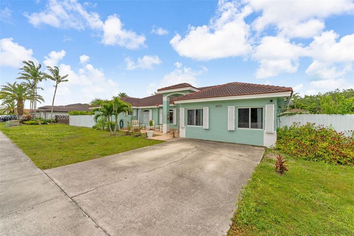 Property Photo:  20310 SW 320th St  FL 33030 