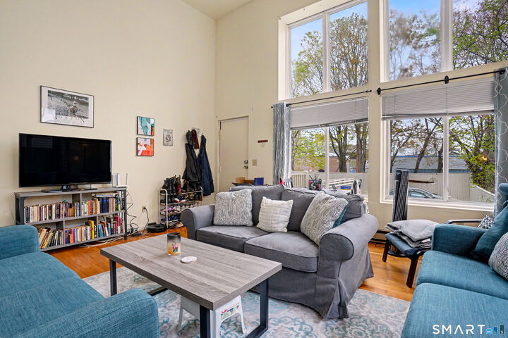 Property Photo:  287 Saint John Street  CT 06511 