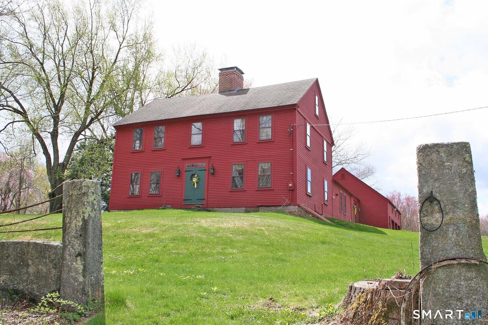 Property Photo:  355 Wall Street  CT 06248 