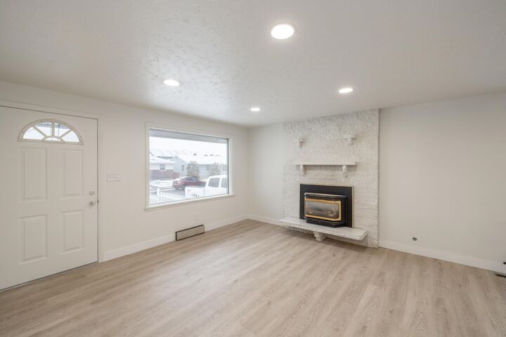 Property Photo:  708 E Decatur Ave  WA 99208 