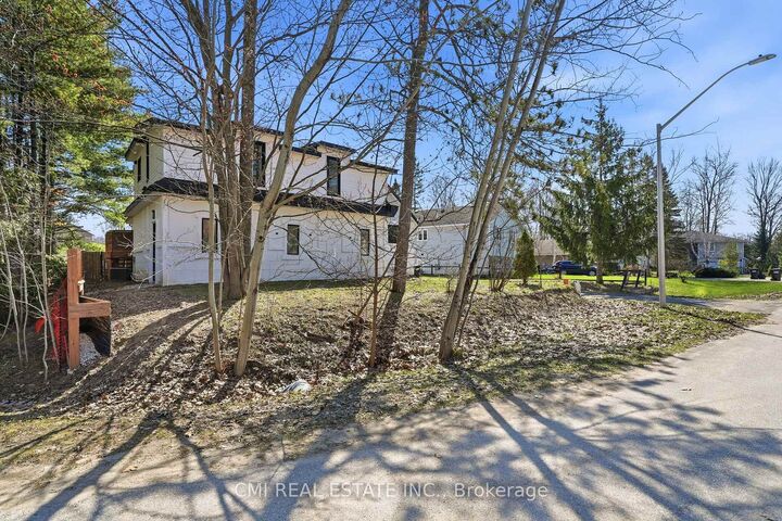 Property Photo: 42 Fatima Court ON L9Z 1K9