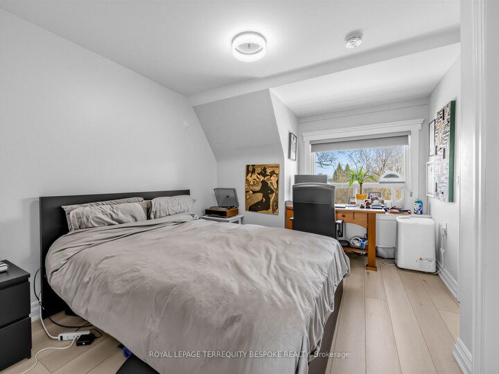 Property Photo: 61 Chelsea Avenue ON M6P 1B9