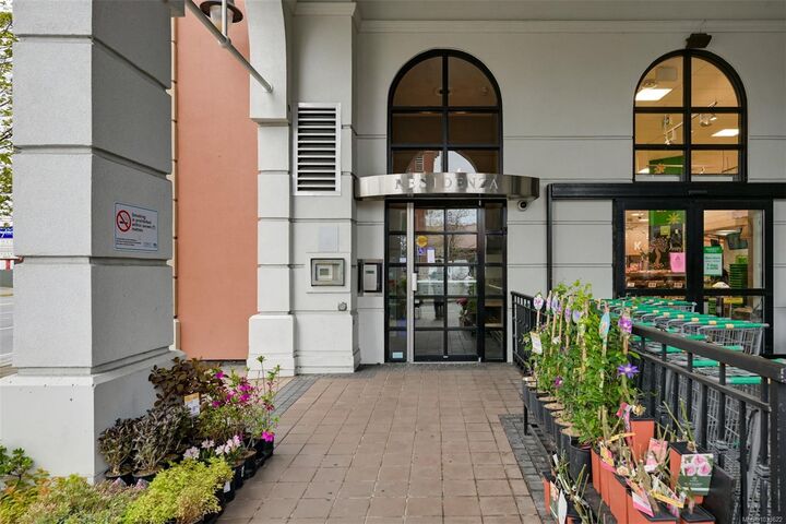 Property Photo: 1620 McKenzie Ave #204 BC V8N 0A1