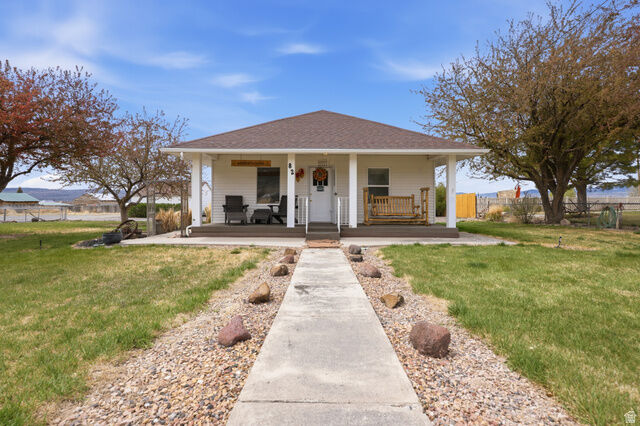 Property Photo:  82 S 100 W  UT 84749 
