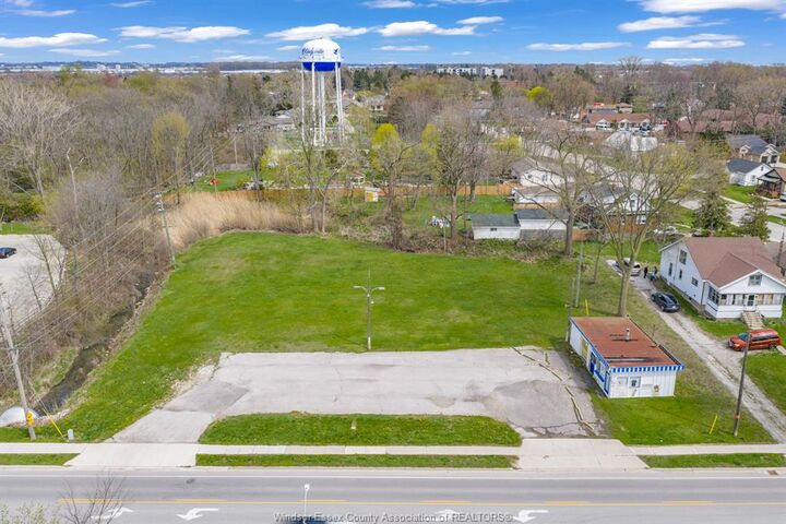 Property Photo: 87 Division Street North ON N9Y 1E3