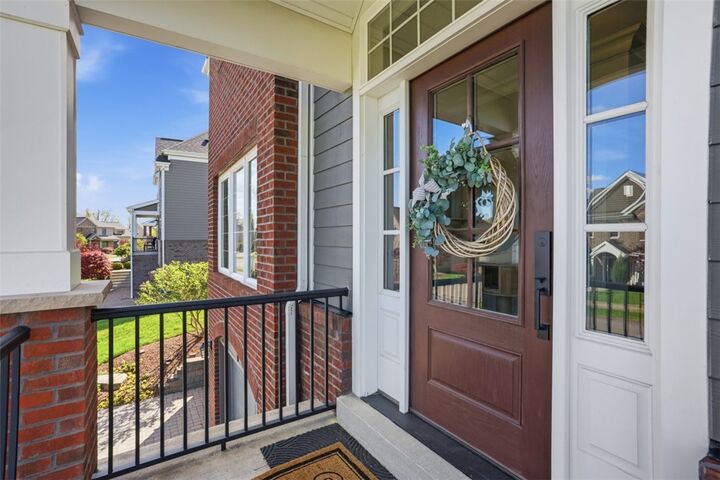 Property Photo:  1018 Colony Dr  PA 15205 