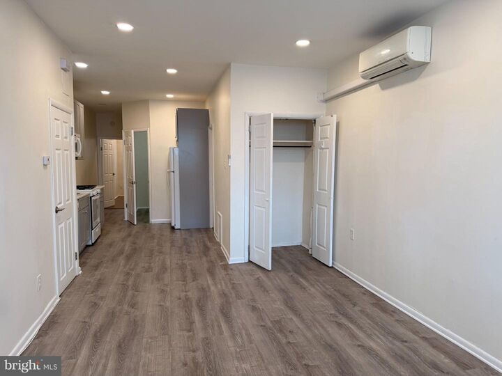 Property Photo:  2049 Snyder Avenue 1  PA 19145 