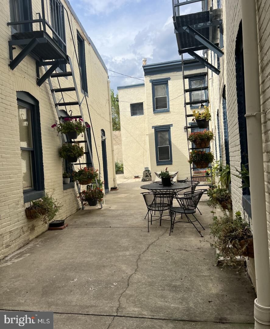 Property Photo:  776 Washington Boulevard 3F  MD 21230 