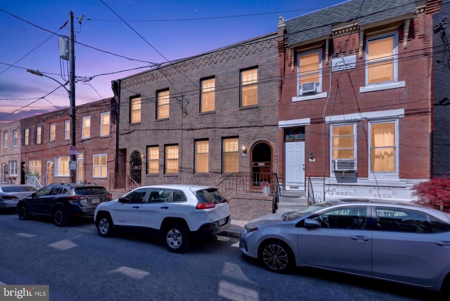 Property Photo: 1618 S Clarion Street PA 19148
