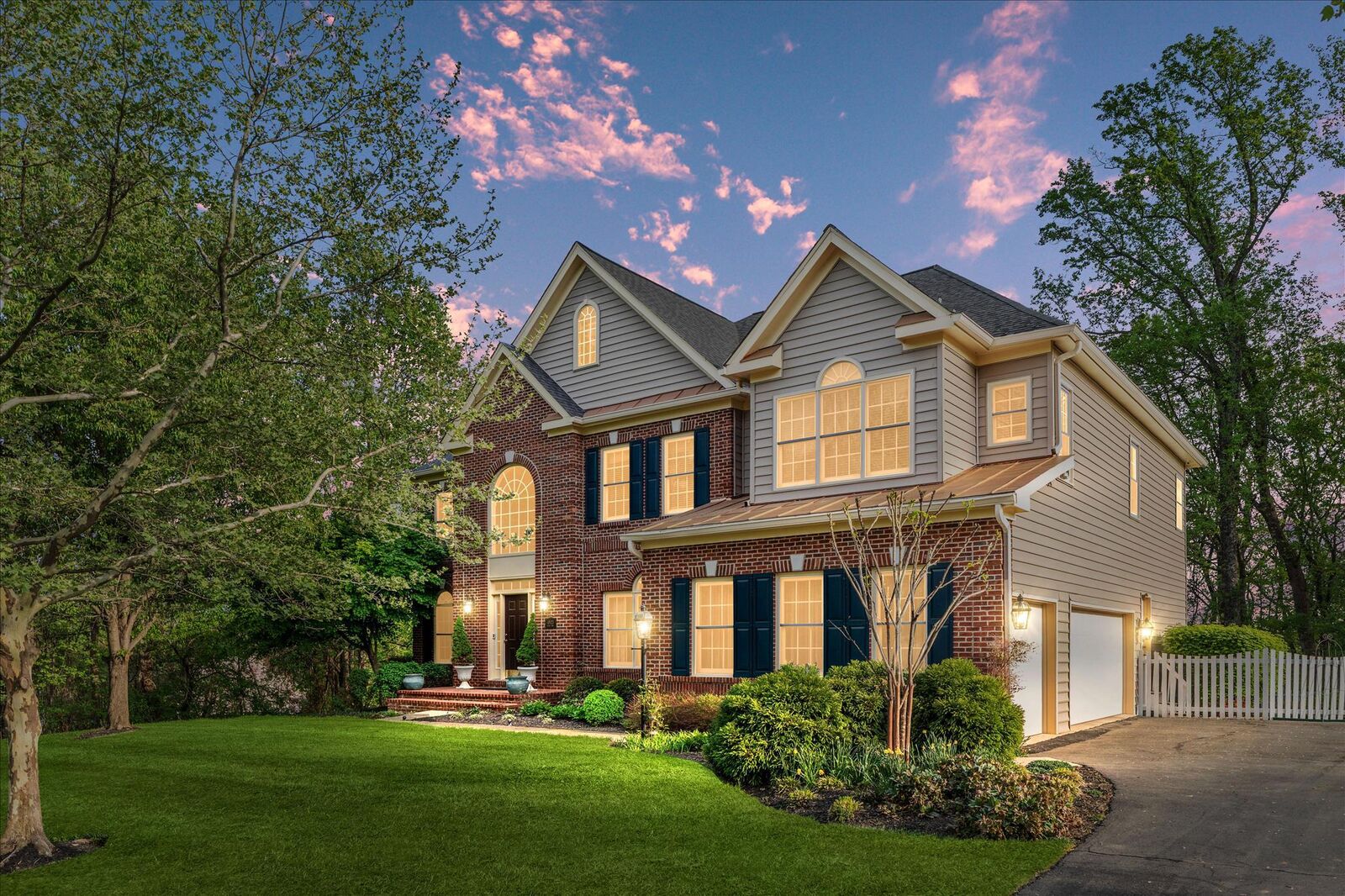 Property Photo:  40423 Sousa Place  VA 20105 
