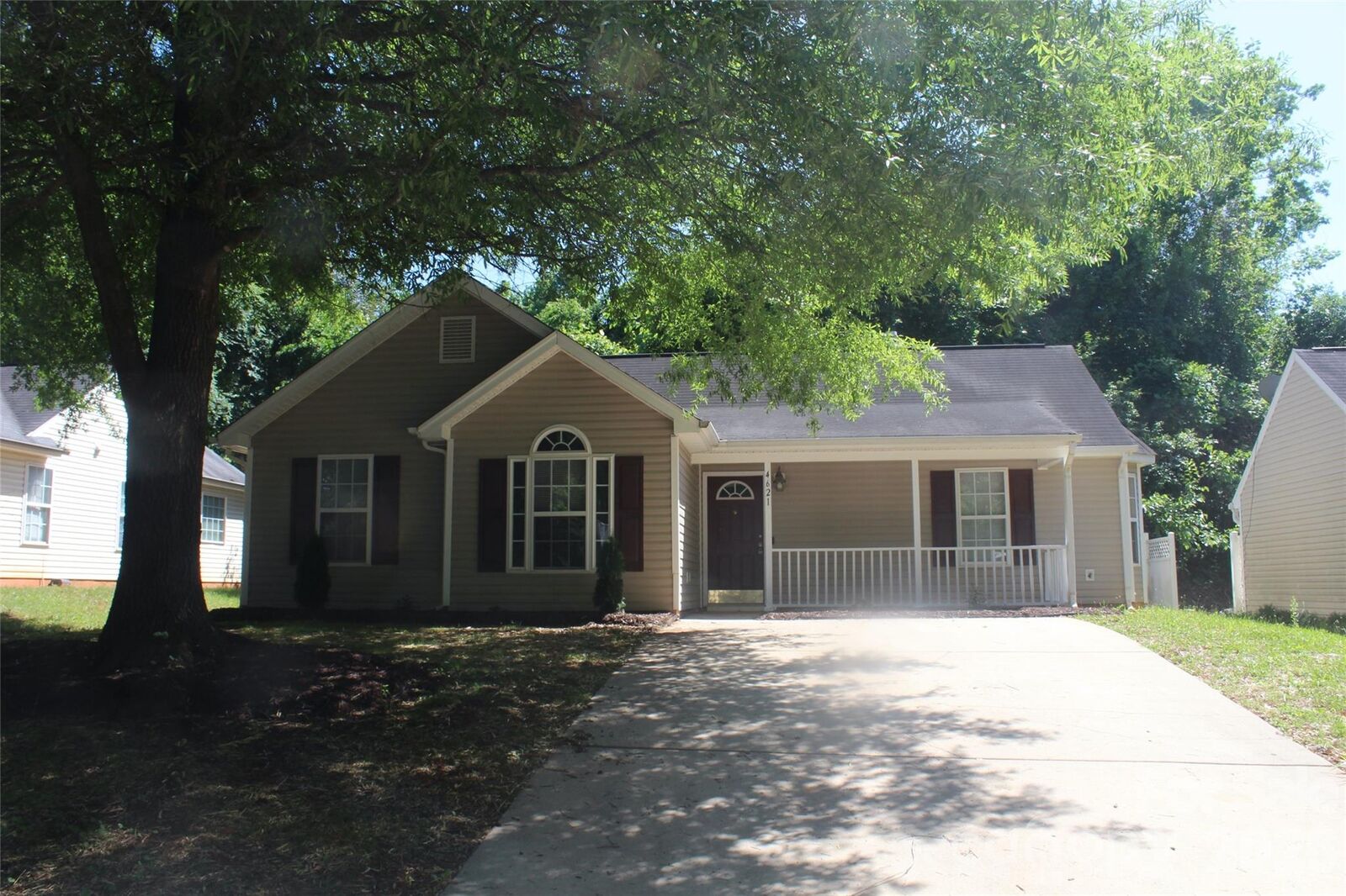 Property Photo:  4621 Victory Lane  NC 28269 