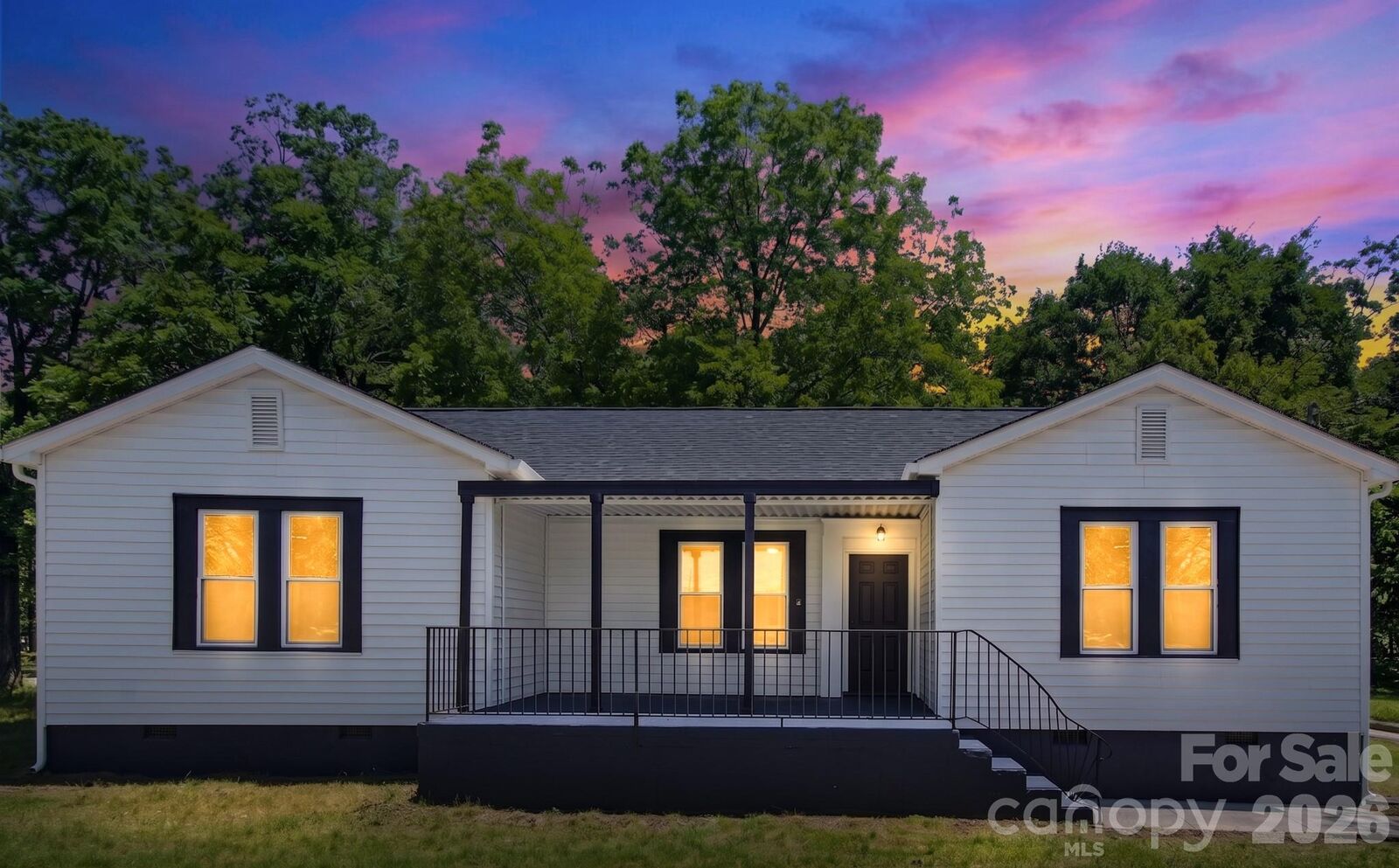 Property Photo:  2622 Hemphill Street  NC 28208 