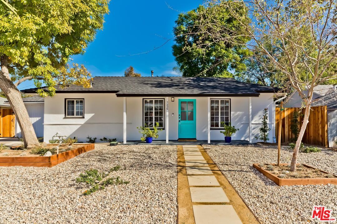 Property Photo: 7236 Encino Ave CA 91406