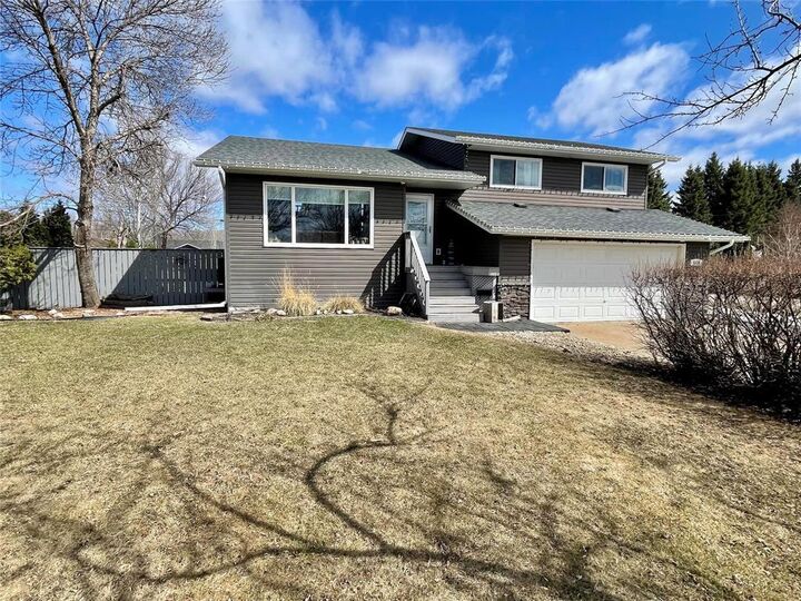 Property Photo:  1136 Second Avenue  MB R0K 0H0 