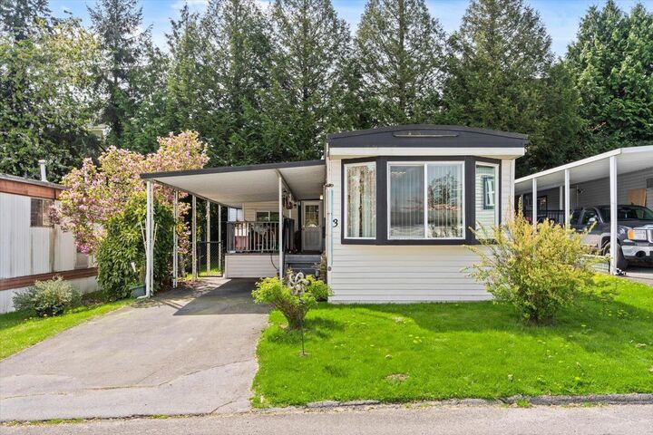Property Photo:  8220 King George Boulevard 3  BC V3W 6E1 