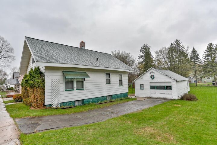 Property Photo:  826 Park Avenue  WI 54403 