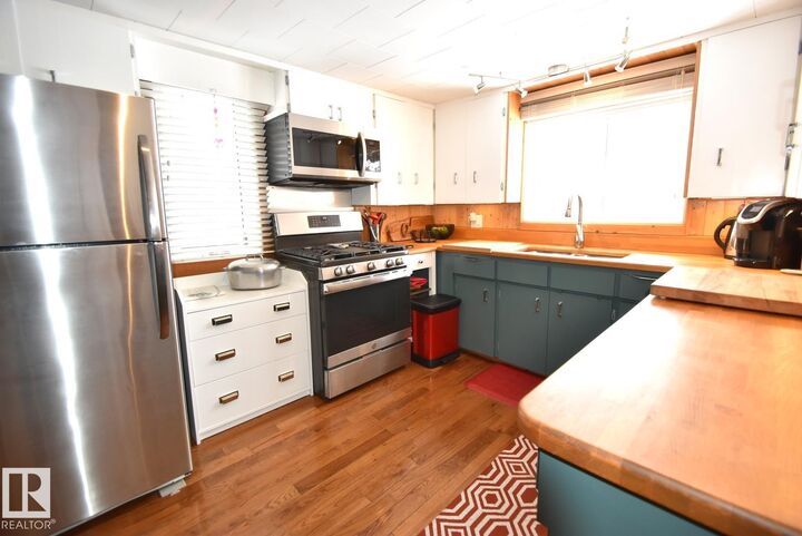 Property Photo: 1214 Birch Cres. (Skeleton Lake) AB T0A 0M0