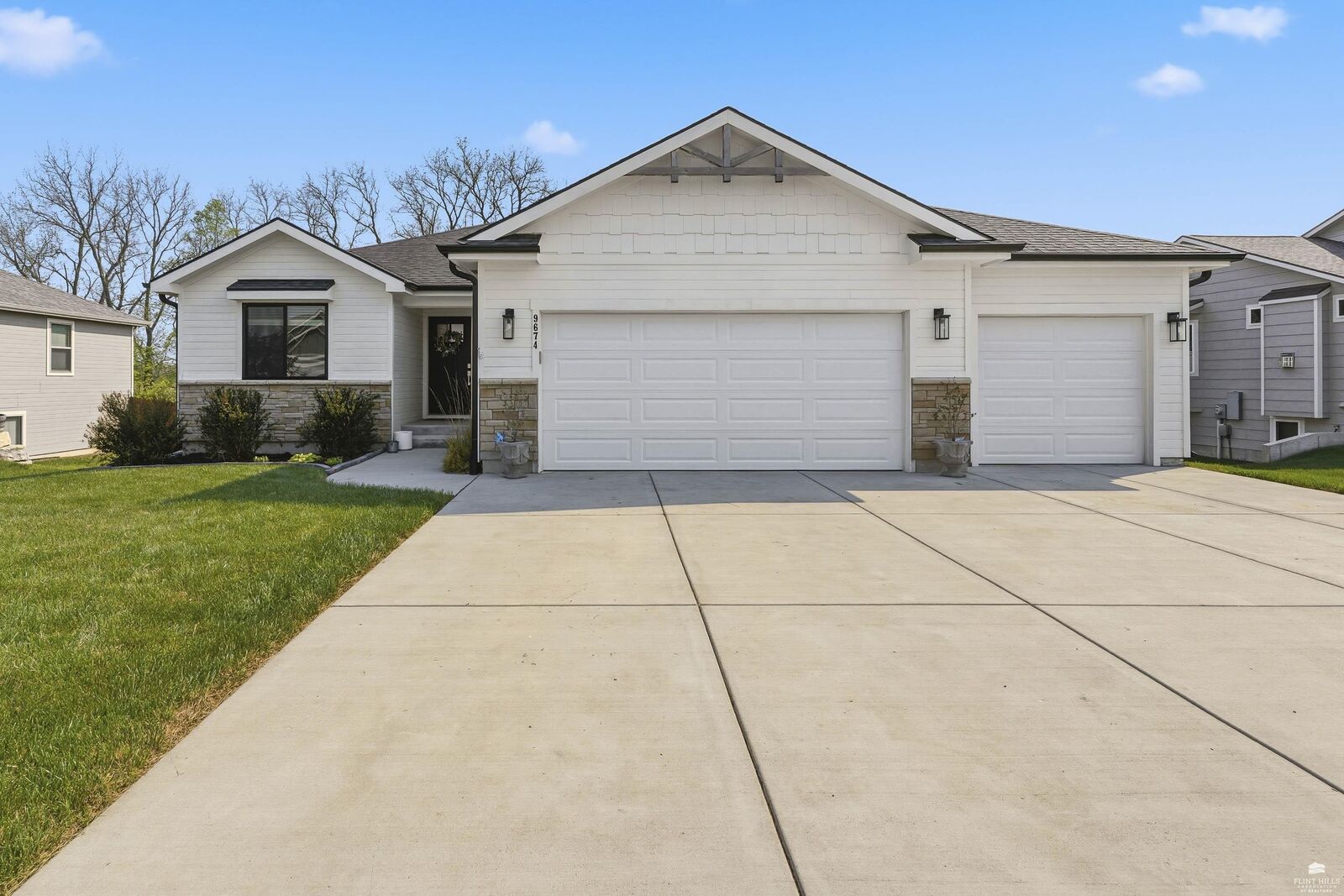 Property Photo: 9674 Heather Lane KS 66502