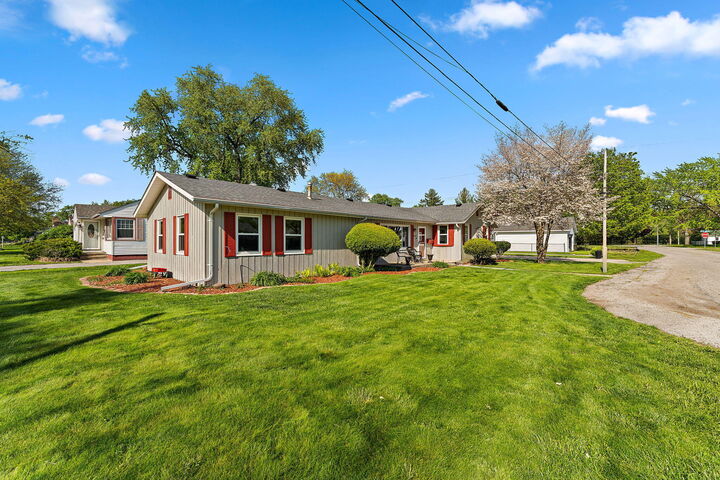 Property Photo:  1047 State Street  IN 46342 