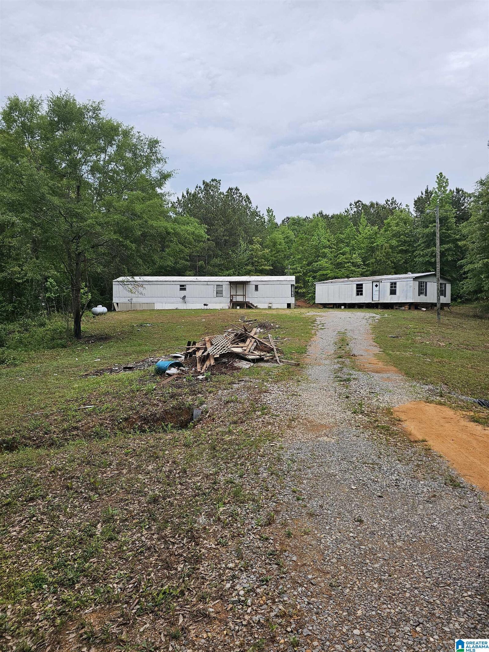 Property Photo:  138 County Road 859  AL 35085 