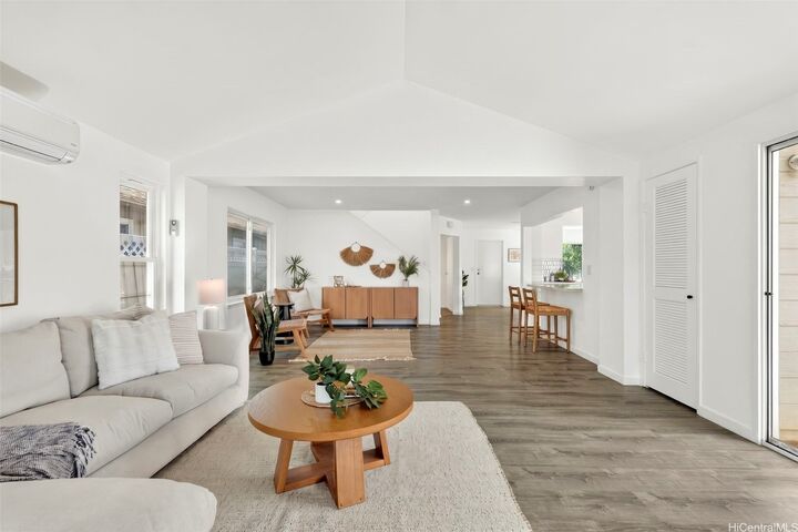 Property Photo:  91-1147 Kumuiki Street  HI 96707 