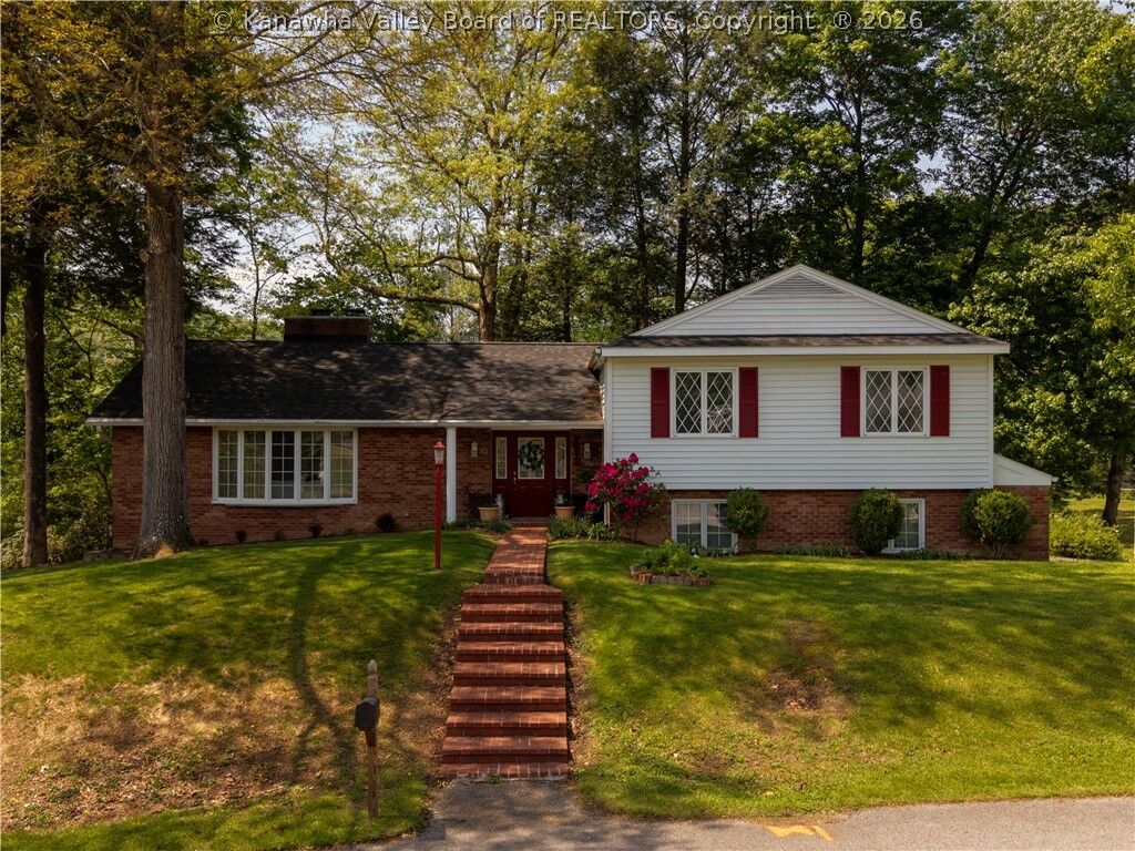 Property Photo:  80 Woodland Drive  WV 23904 