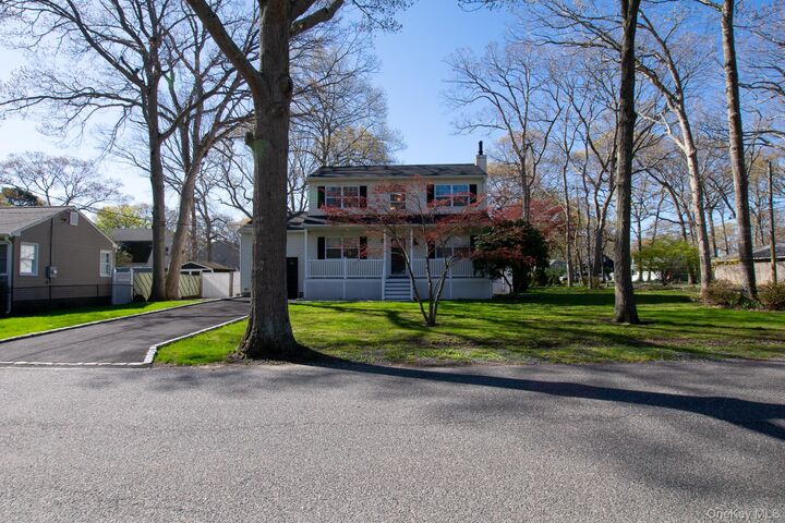 Property Photo:  80 Queen Road  NY 11951 