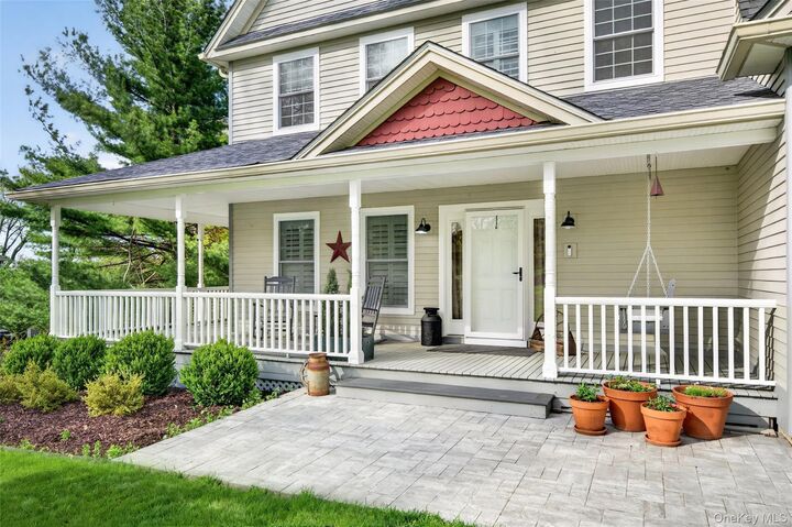 Property Photo:  31 Horizon Farms Drive  NY 10990 