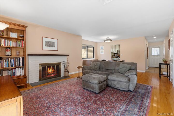 Property Photo:  145 Brush Hollow Crescent  NY 10573 