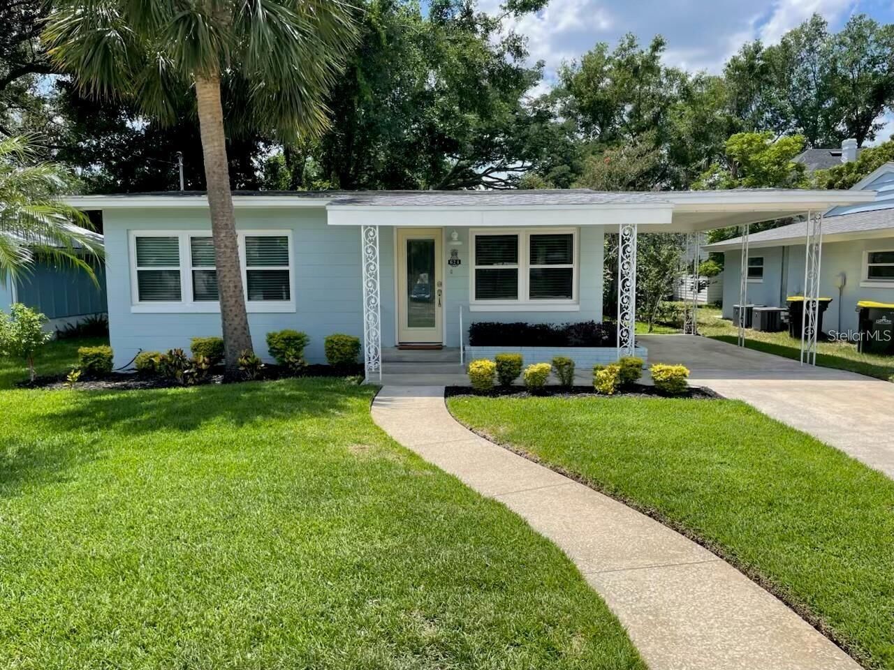 Property Photo: 624 Fifth Street FL 34711