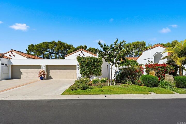 Property Photo: 4708 Galicia Way CA 92056