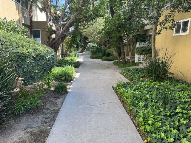 Property Photo:  11138 Aqua Vista 29  CA 91602 