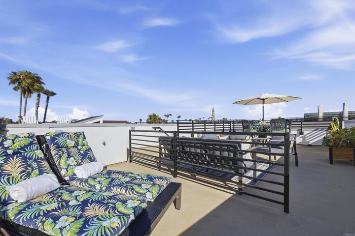 Property Photo:  1566 Vista Del Mar Way 3  CA 92054 