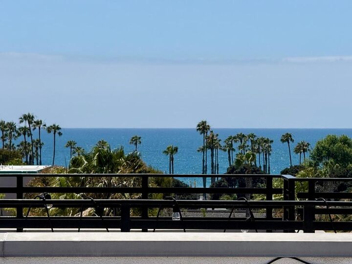 Property Photo:  1566 Vista Del Mar Way 3  CA 92054 