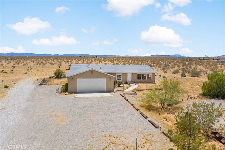 Property Photo:  61375 Leslie Lane  CA 92285 