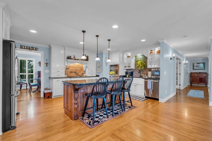 Property Photo:  420 Rock Springs Rd  TN 37031 