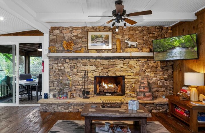 Property Photo:  315 Fightingtown Drive  GA 30513 