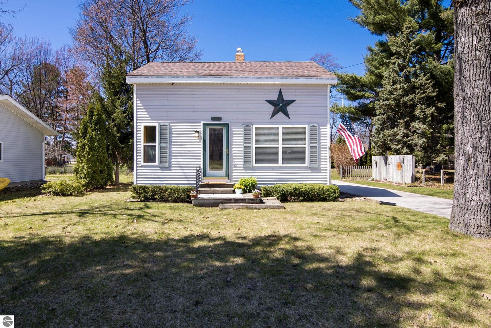 Property Photo: 1014 Grant Street MI 49686