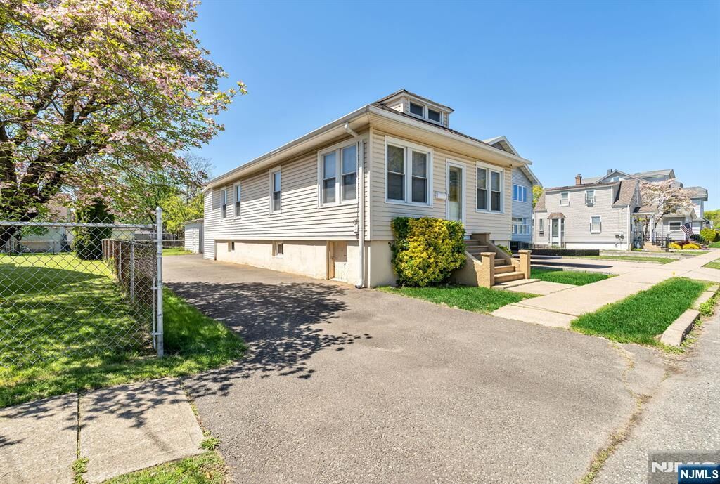 Property Photo:  54 Gall Avenue  NJ 07407 