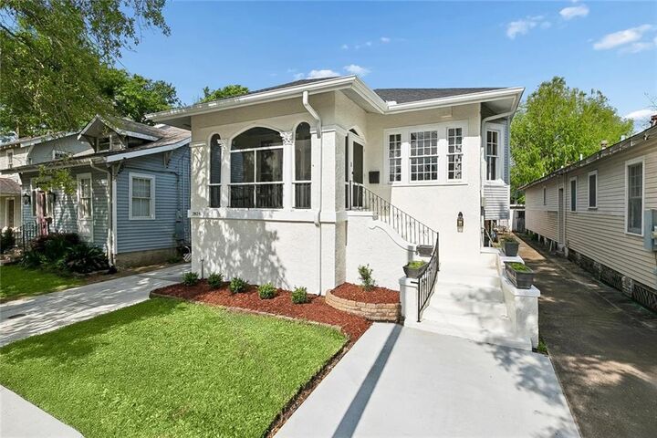 Property Photo:  2824 Calhoun Street A  LA 70118 