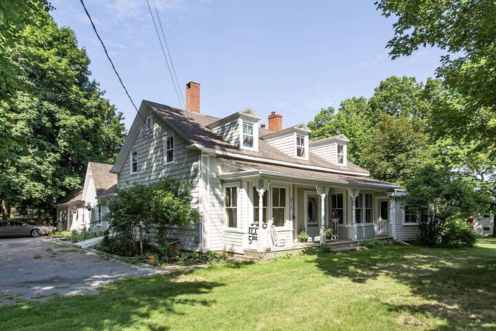 9717 Highway 10 — photo 1