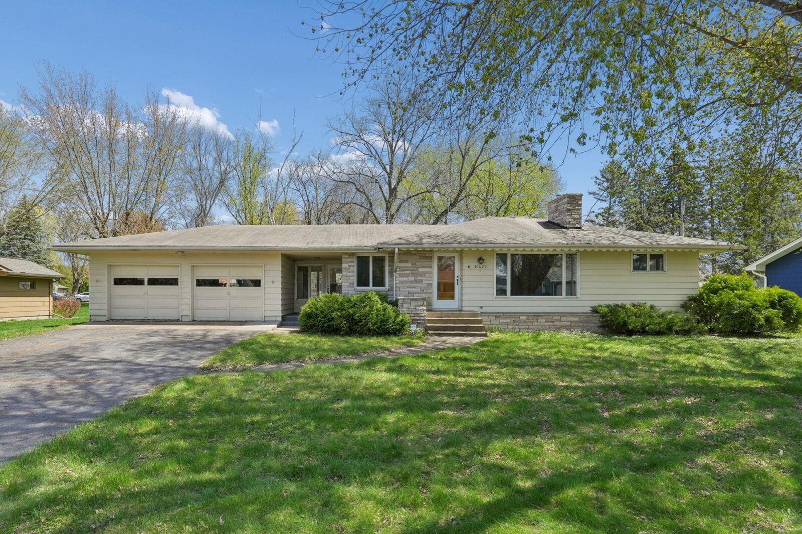 Property Photo:  30625 Broadway Street  MN 55045 