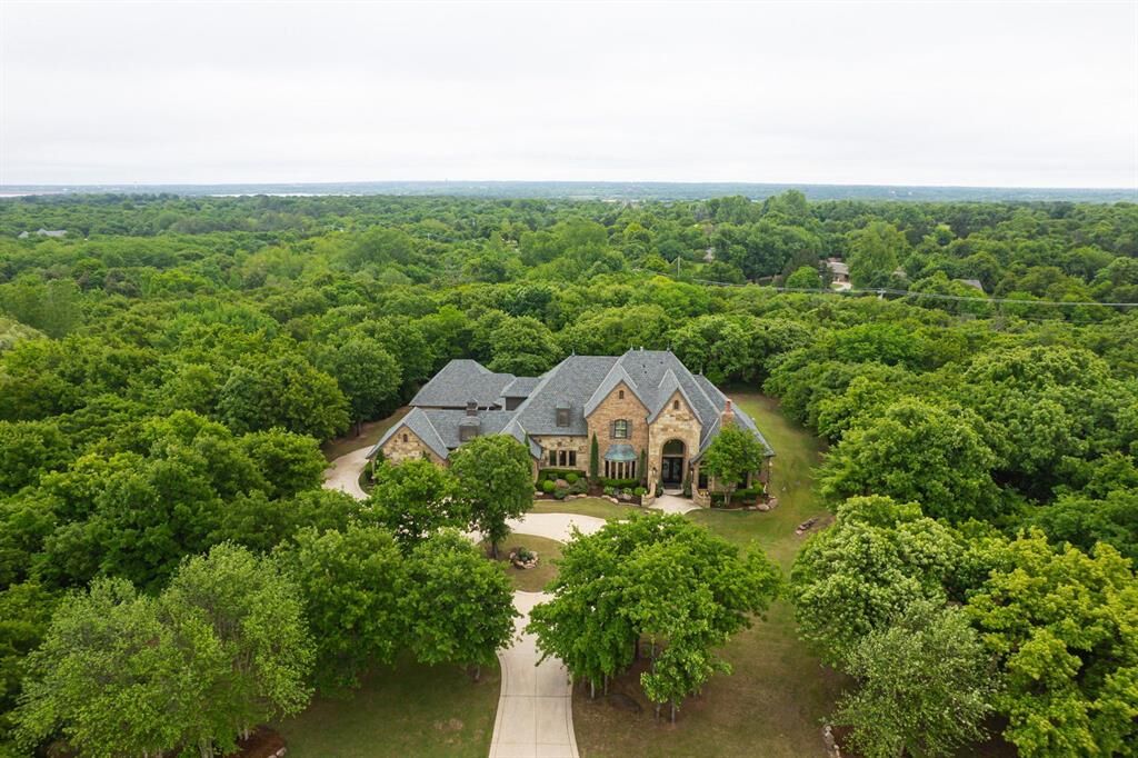 Property Photo: 1400 Territories Drive OK 73034