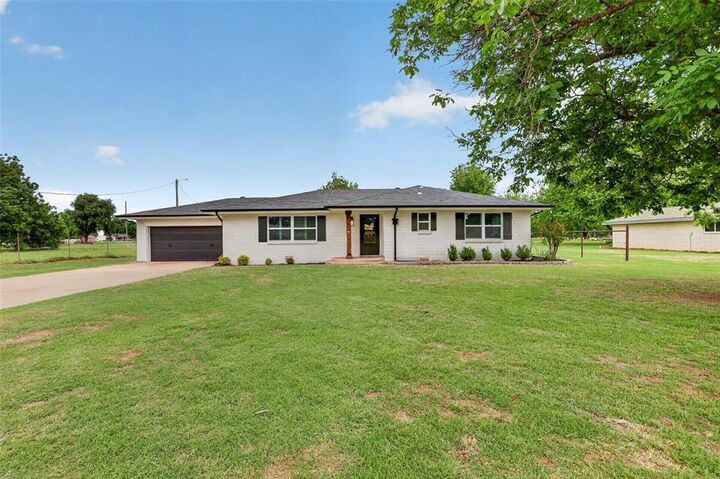 Property Photo:  511 NW 34th Street  OK 73065 